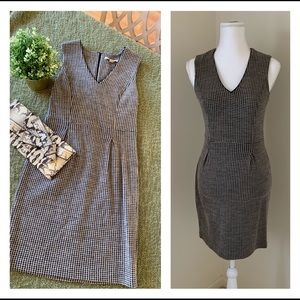 Banana Republic V Neck Plaid Dress